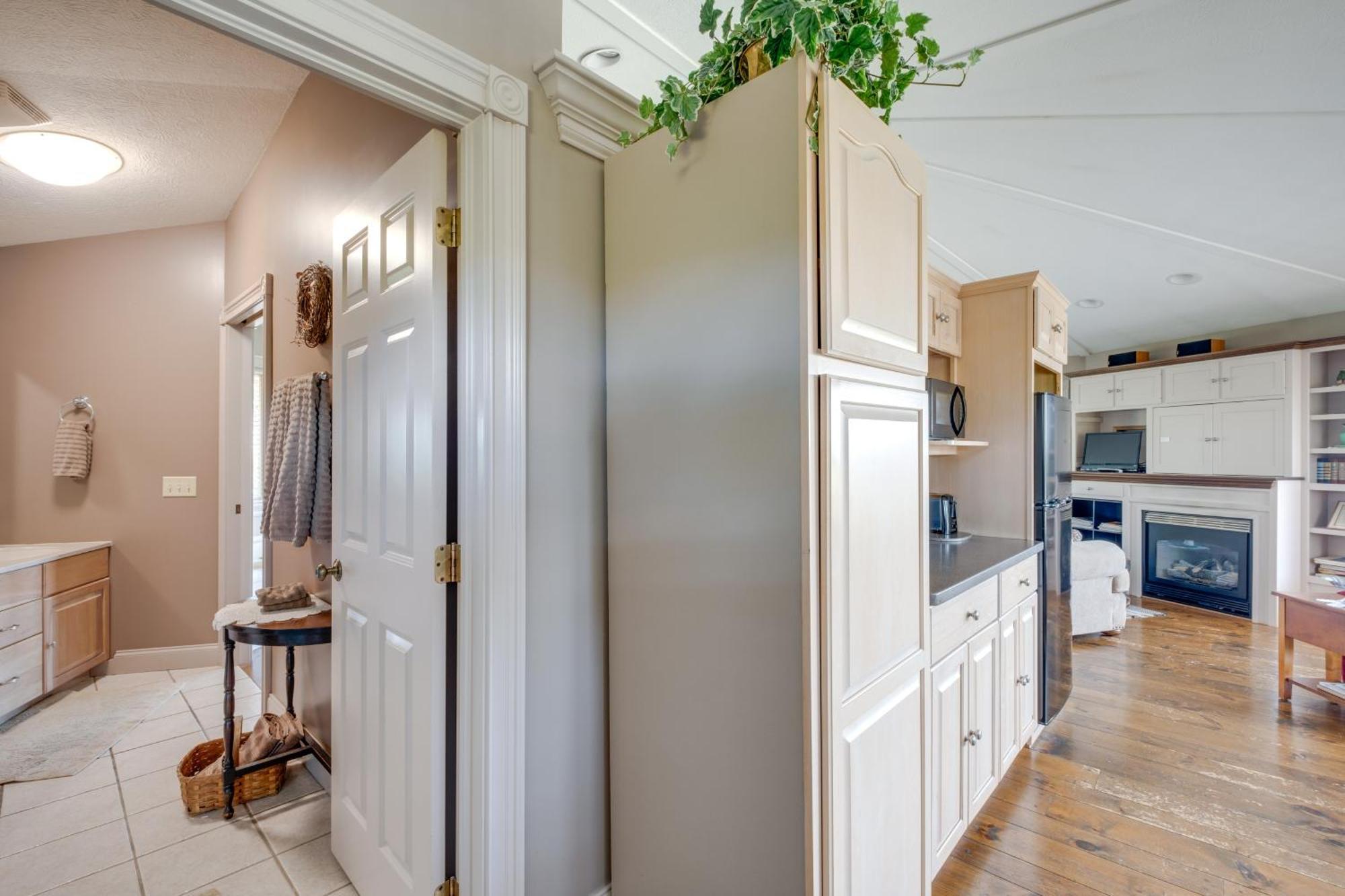 Hillside Millersburg Studio With Panoramic Views Exterior photo
