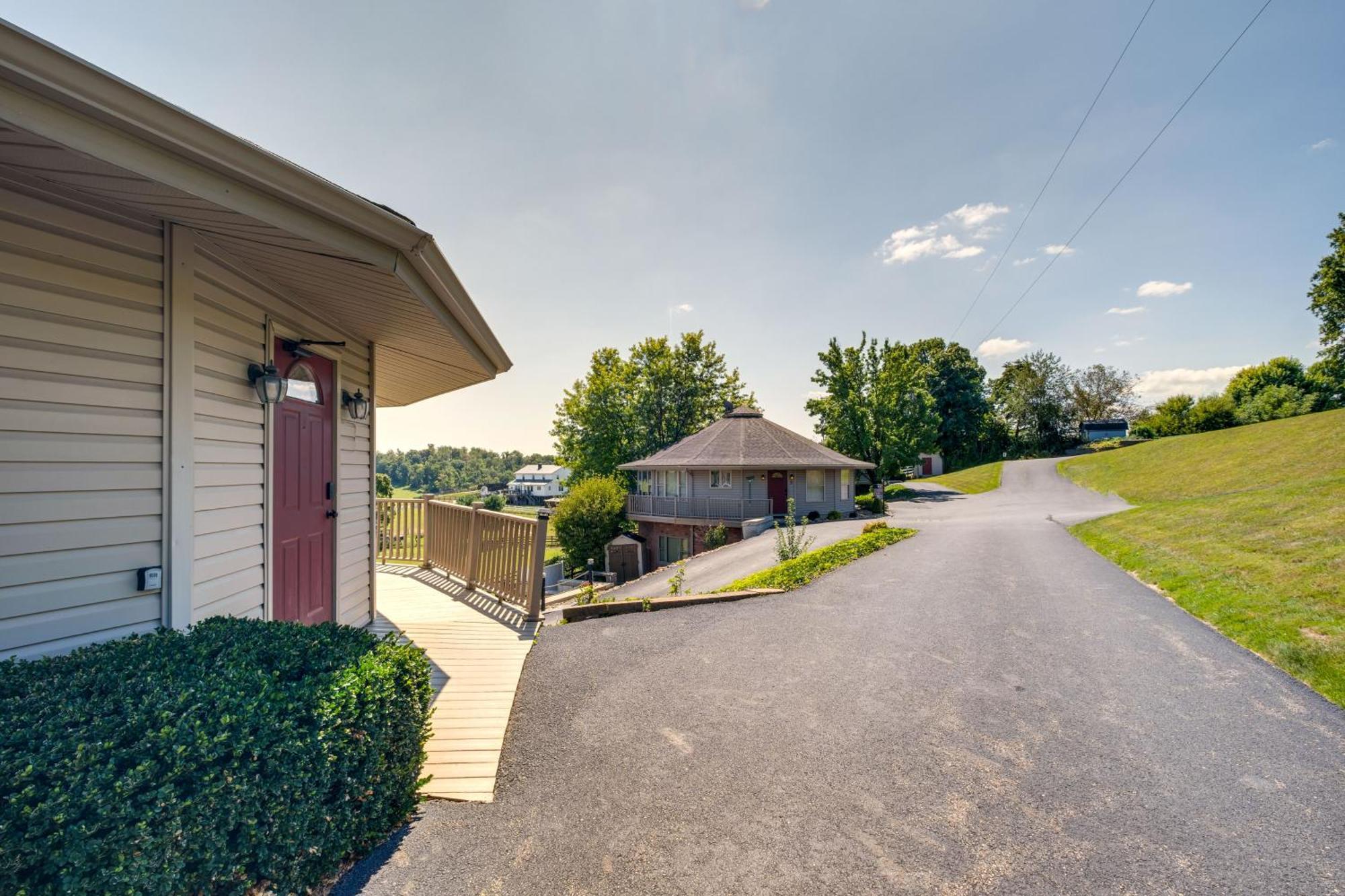 Hillside Millersburg Studio With Panoramic Views Exterior photo