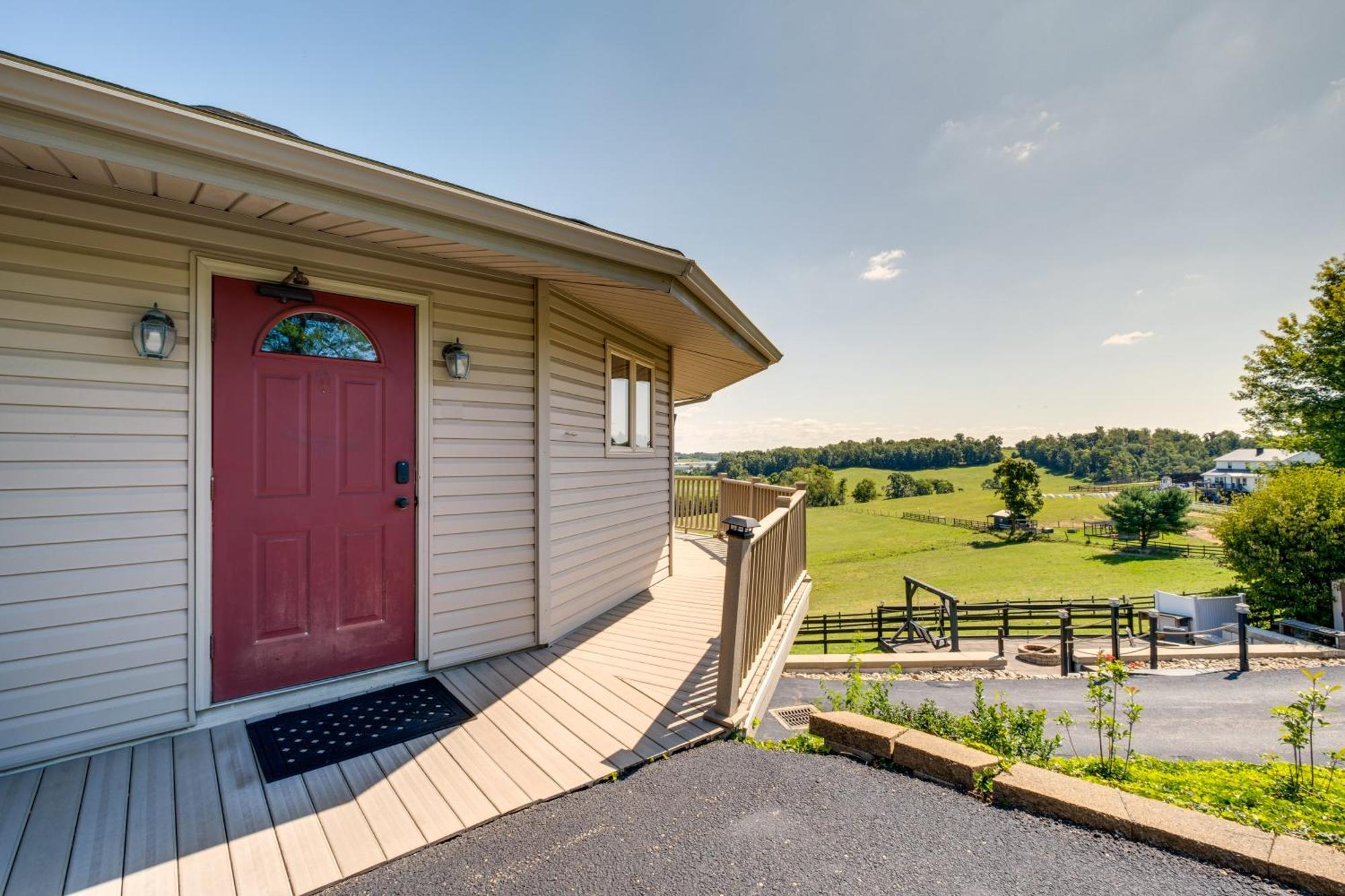 Hillside Millersburg Studio With Panoramic Views Exterior photo